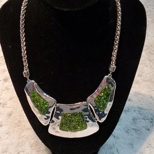 Boutique Silver Tone and Green Accent Larger Adjustable Fashion Necklace